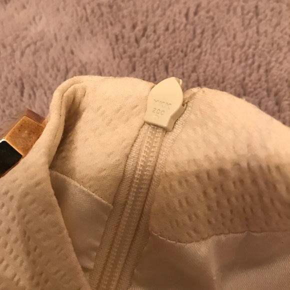 GRACE MMXIII Off-white Textured Knee Length Dress - Picture 2 of 8